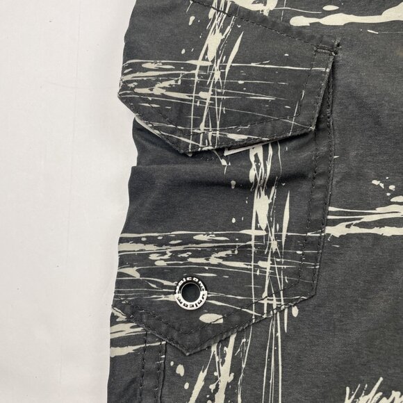 Volcom Board Shorts Men’s Size 32 Black Gray Surf Beach Summer Swim Trunks - Picture 7 of 12